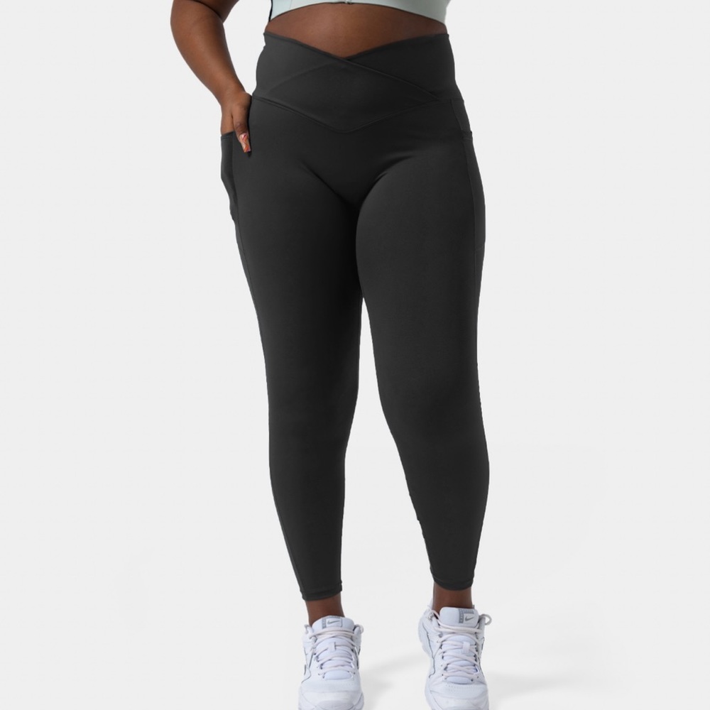 *2 pairs* HALARA cloudful fabric 3.0 high waist crossover leggings 1X